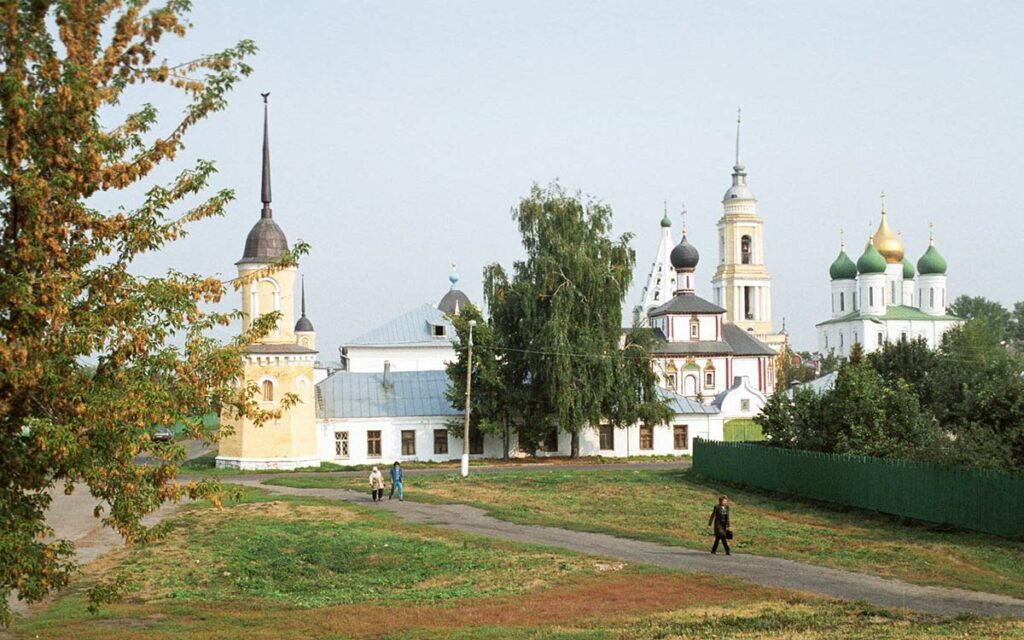 Ново-Голутвинский Свято-Троицкий женский монастырь в Коломне
