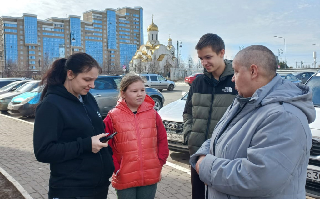 Семья Ирины Марченко (справа) в Курске